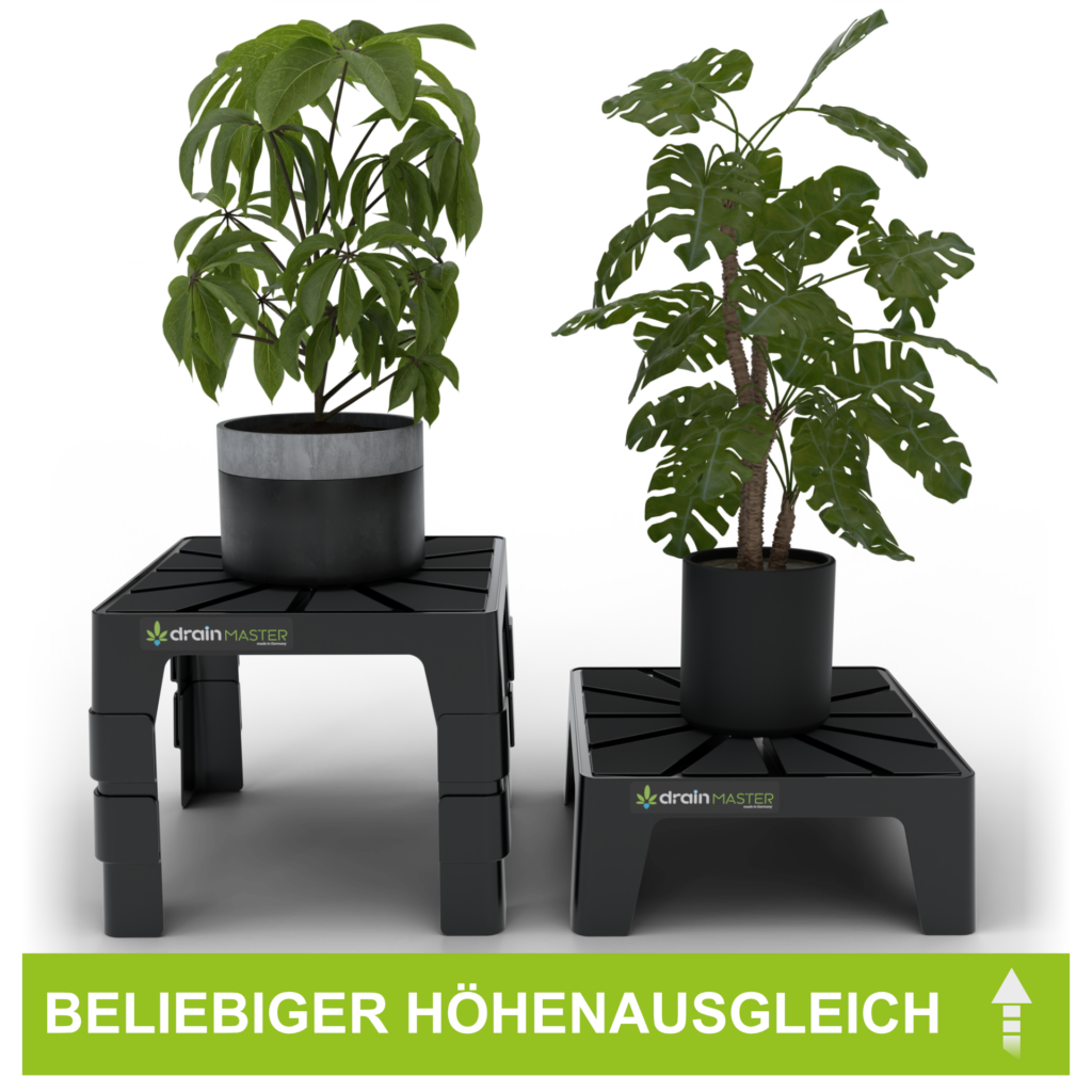 DrainMaster mit Extendern im Einsatz unter Blumentöpfen. Unterschiedliche Pflanzen stehen auf gleicher Höhe für optimale Lichtverteilung.